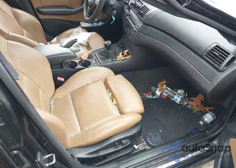 2004 BMW 330I z USA, uszkodzony, nr VIN WBAEV53414KM07786